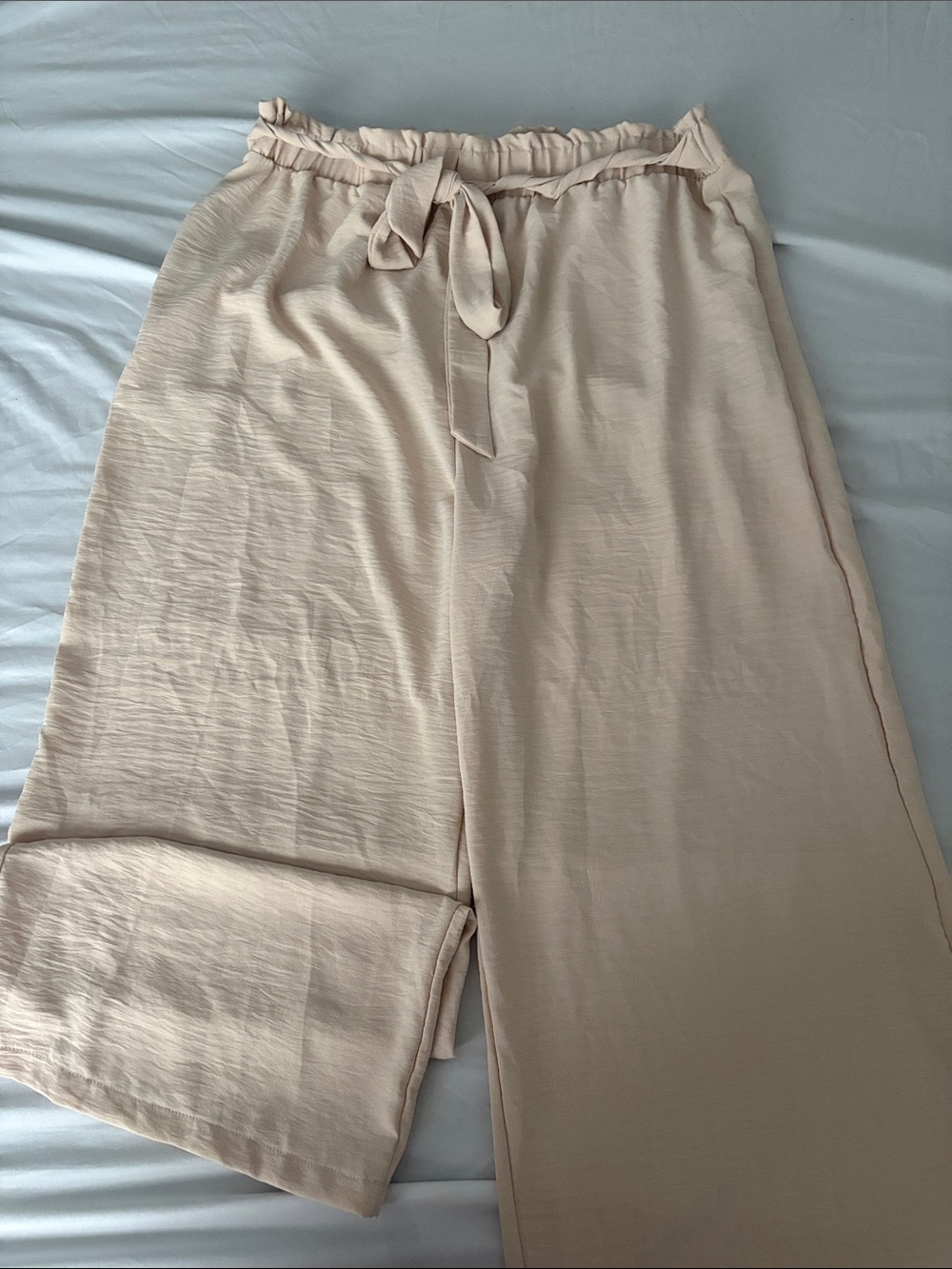 Everyday Tie-Waist Wide Leg Pants in Beige/Blush pink